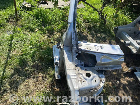 ФОТО Чверть передня права для Renault Megane 3 (08-16) Костопіль