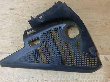 ФОТО Пластик під лобове скло для Renault Scenic III (09-16) Костопіль