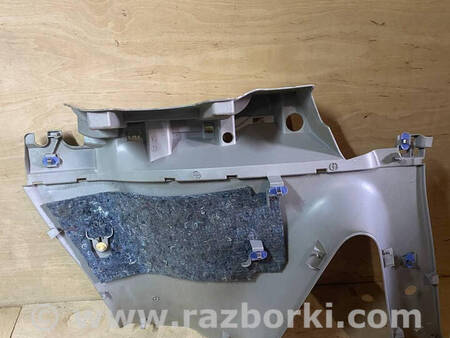 ФОТО Накладка стійки задня ліва для Renault Scenic III (09-16) Костопіль