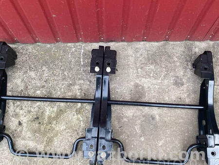 ФОТО Кронштейн крепления передних сидений для Renault Scenic III (09-16) Костопіль