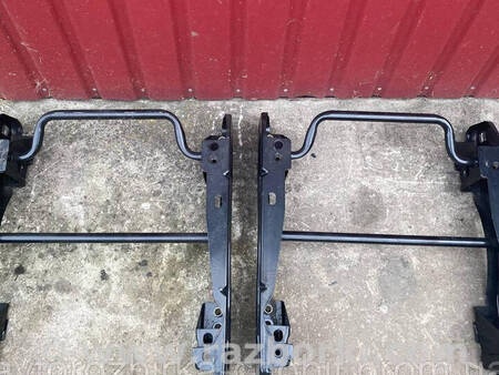 ФОТО Кронштейн крепления передних сидений для Renault Scenic III (09-16) Костопіль