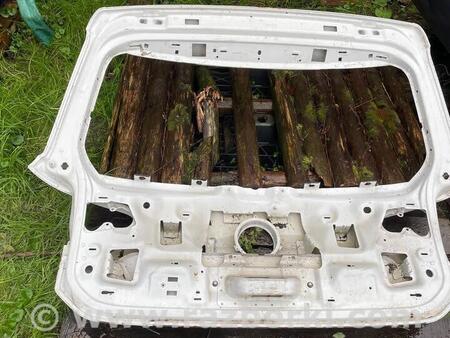 ФОТО Крышка багажника для Volkswagen Golf VII Mk7 (08.2012-...) Львів