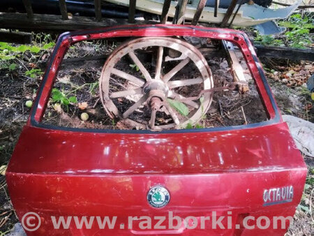 ФОТО Крышка багажника для Skoda Octavia Львів