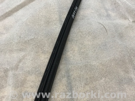 ФОТО Уплотнитель стекла двери для Audi (Ауди) A3 III 8V (12-20) Київ