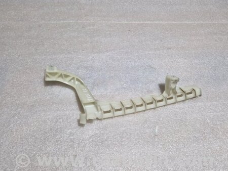 ФОТО Направляющая стекла двери для Audi (Ауди) A3 III 8V (12-20) Київ