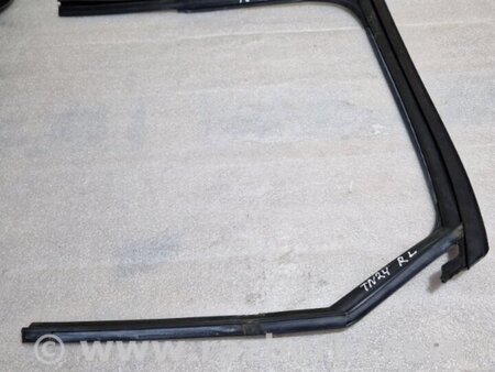 ФОТО Уплотнительная резинка боковой двери для Audi (Ауди) A3 III 8V (12-20) Київ