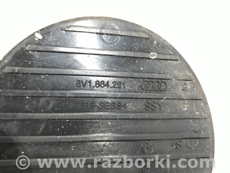 ФОТО Вкладыш подстаканника для Audi (Ауди) A3 III 8V (12-20) Київ