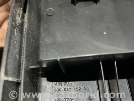 ФОТО Крышка блока предохранителей для Audi (Ауди) A3 III 8V (12-20) Київ