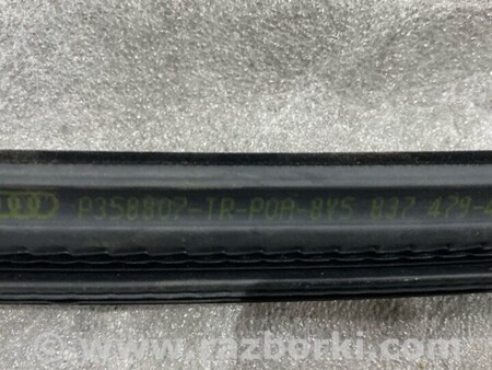 ФОТО Уплотнительная резинка боковой двери для Audi (Ауди) A3 III 8V (12-20) Київ