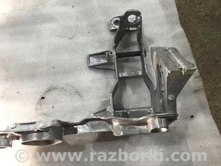 ФОТО Кронштейн для Audi (Ауди) A4 V B9 - 8W (2015-) Київ