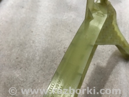 ФОТО Направляющая стекла двери для Audi (Ауди) A4 V B9 - 8W (2015-) Київ