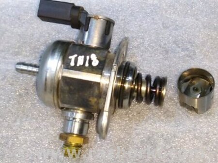 ФОТО Топливный насос высокого давления для Audi (Ауди) A4 V B9 - 8W (2015-) Київ