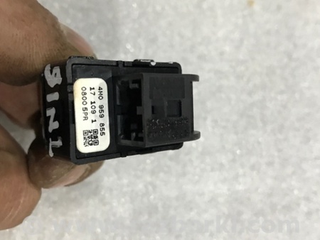 ФОТО Кнопка для Audi (Ауди) A4 V B9 - 8W (2015-) Київ