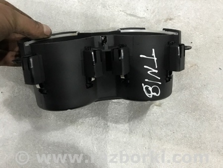 ФОТО Подстаканник для Audi (Ауди) A4 V B9 - 8W (2015-) Київ