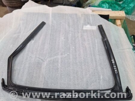 ФОТО Уплотнительная резинка боковой двери для Audi (Ауди) A4 V B9 - 8W (2015-) Київ