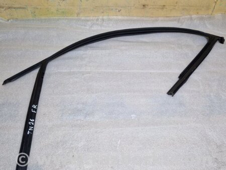 ФОТО Уплотнительная резинка боковой двери для Audi (Ауди) A4 V B9 - 8W (2015-) Київ