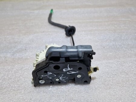 ФОТО Замок боковой двери для Audi (Ауди) A4 V B9 - 8W (2015-) Київ