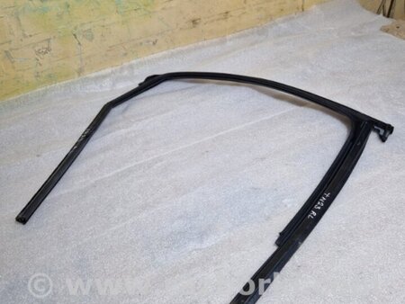 ФОТО Уплотнительная резинка боковой двери для Audi (Ауди) A4 V B9 - 8W (2015-) Київ