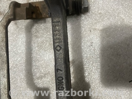 ФОТО Скоба суппорта для Audi (Ауди) A4 V B9 - 8W (2015-) Київ