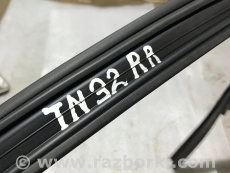 ФОТО Направляющая стекла двери для Audi (Ауди) A4 V B9 - 8W (2015-) Київ