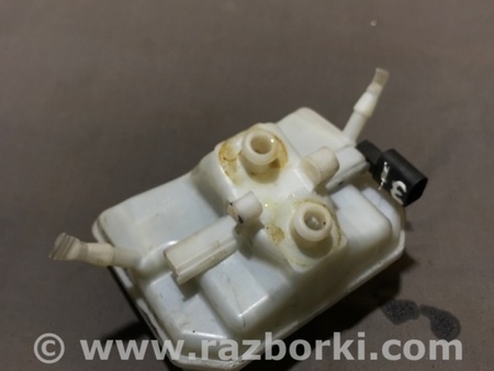 ФОТО Бачок для тормозной жидкости для Audi (Ауди) A4 V B9 - 8W (2015-) Київ
