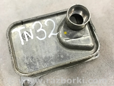 ФОТО Радиатор масляный для Audi (Ауди) A4 V B9 - 8W (2015-) Київ