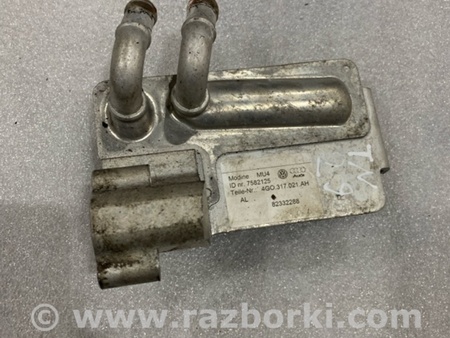 ФОТО Радиатор масляный для Audi (Ауди) A4 V B9 - 8W (2015-) Київ
