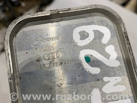 ФОТО Радиатор масляный для Audi (Ауди) A4 V B9 - 8W (2015-) Київ