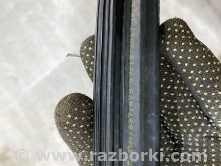 ФОТО Уплотнитель стекла двери для Audi (Ауди) A4 V B9 - 8W (2015-) Київ