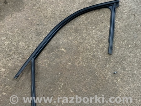 ФОТО Направляющая стекла двери для Audi (Ауди) A4 V B9 - 8W (2015-) Київ