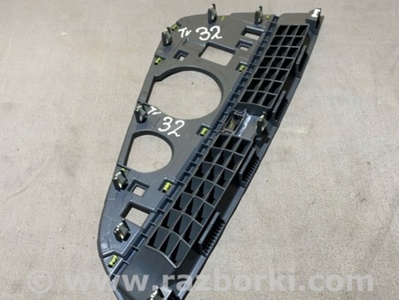 ФОТО Кронштейн для Audi (Ауди) A4 V B9 - 8W (2015-) Київ