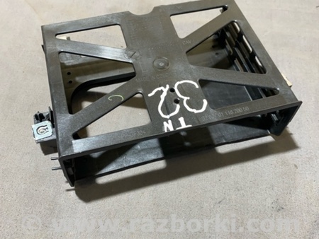 ФОТО Кронштейн для Audi (Ауди) A4 V B9 - 8W (2015-) Київ