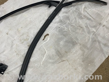 ФОТО Направляющая стекла двери для Audi (Ауди) A4 V B9 - 8W (2015-) Київ