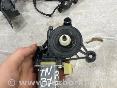 ФОТО Мотор стеклоподъемника для Audi (Ауди) A4 V B9 - 8W (2015-) Київ