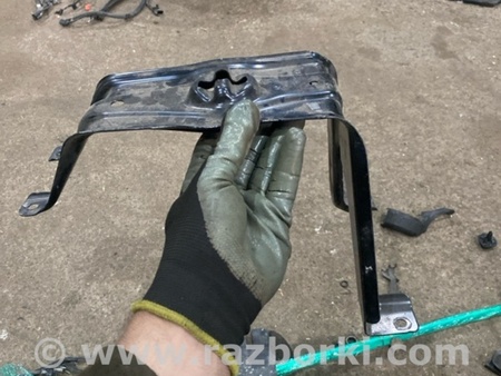 ФОТО Кронштейн для Audi (Ауди) A4 V B9 - 8W (2015-) Київ