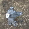 Кронштейн передний правый Audi (Ауди) A4 IV B8 8K (07-15)