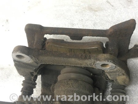 ФОТО Скоба суппорта задняя правая для Audi (Ауди) A4 IV B8 8K (07-15) Київ