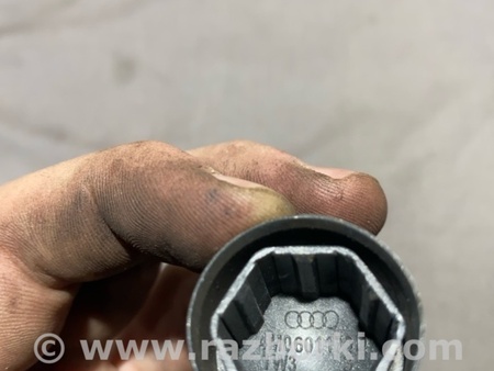 ФОТО Заглушка колесного диска для Audi (Ауди) A5 F5 B9 (16-24) Київ