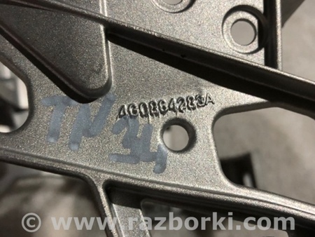 ФОТО Кронштейн для Audi (Ауди) A6 C7 4G (11-18) Київ