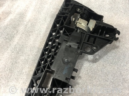 ФОТО Кронштейн замка двери для Audi (Ауди) A6 C7 4G (11-18) Київ