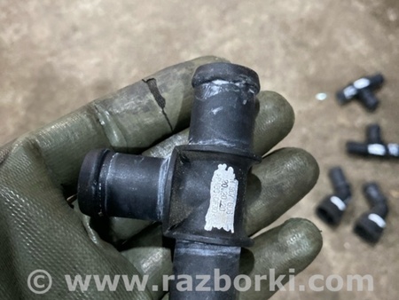 ФОТО Тройник системы охлаждения для Audi (Ауди) A6 C7 4G (11-18) Київ