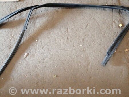 ФОТО Уплотнитель передний правый для Audi (Ауди) A6 C7 4G (11-18) Київ