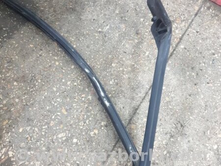 ФОТО Направляющая стекла передняя левая для Audi (Ауди) A6 C7 4G (11-18) Київ