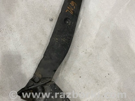 ФОТО Пыльник крыла для Audi (Ауди) A8 III D4 4H (09-17) Київ