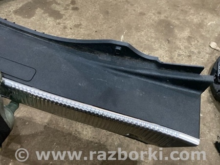 ФОТО Накладка замка багажника для Audi (Ауди) A8 III D4 4H (09-17) Київ