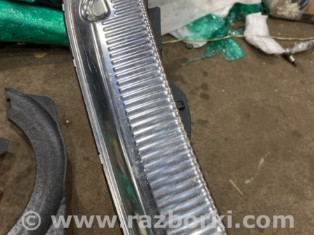 ФОТО Накладка замка багажника для Audi (Ауди) A8 III D4 4H (09-17) Київ