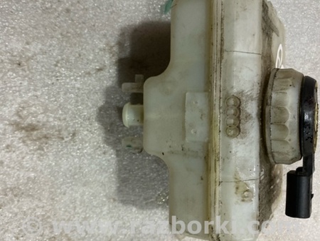 ФОТО Бачок для тормозной жидкости для Audi (Ауди) A8 III D4 4H (09-17) Київ