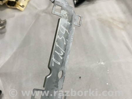 ФОТО Кронштейн для Audi (Ауди) A8 III D4 4H (09-17) Київ