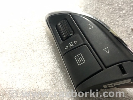 ФОТО Кнопки на руль для Audi (Ауди) A8 III D4 4H (09-17) Київ
