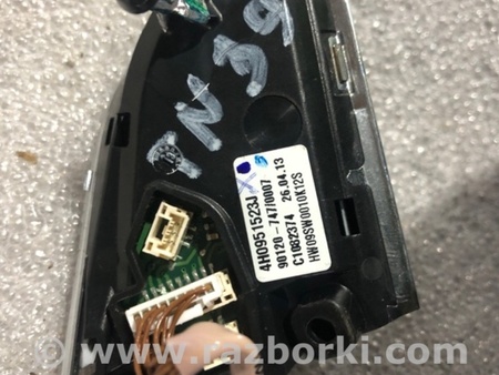 ФОТО Кнопки на руль для Audi (Ауди) A8 III D4 4H (09-17) Київ